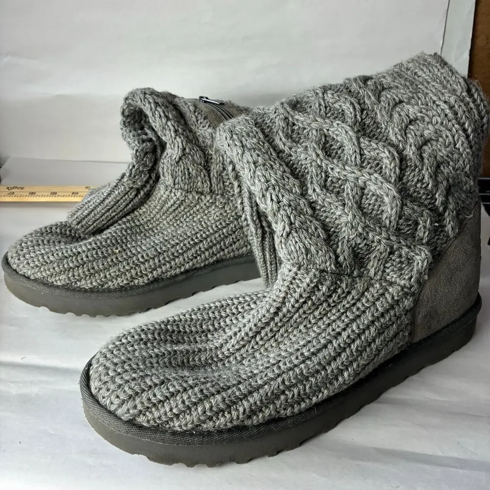 UGG Tall Classic Cardy Cable Knit Boots Women 11 Gray Wool Slouchy Button Winter